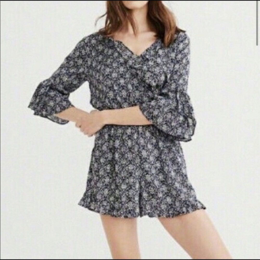 Abercrombie & Fitch Navy Blue Ruffle Romper Size L